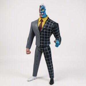 DC Comics Batman The Animated Series Two Face 4.5 Inch Action Figure Mattel 2009
